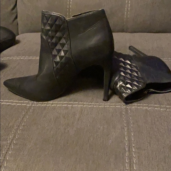BCBGeneration ankle boots! - Picture 1 of 4